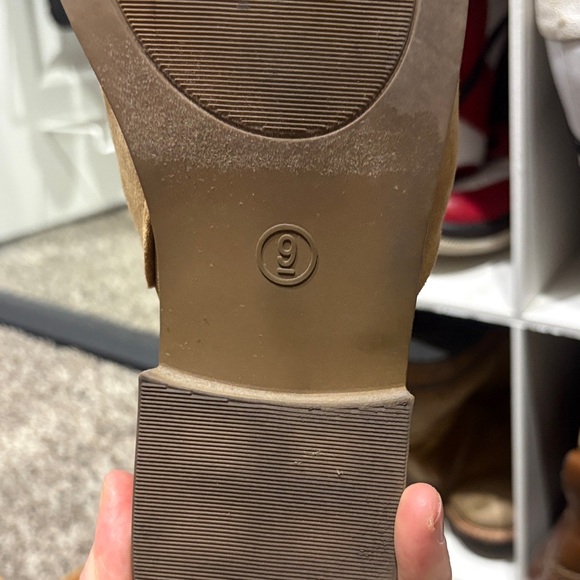 Universal Thread Tan Mules - Picture 3 of 6